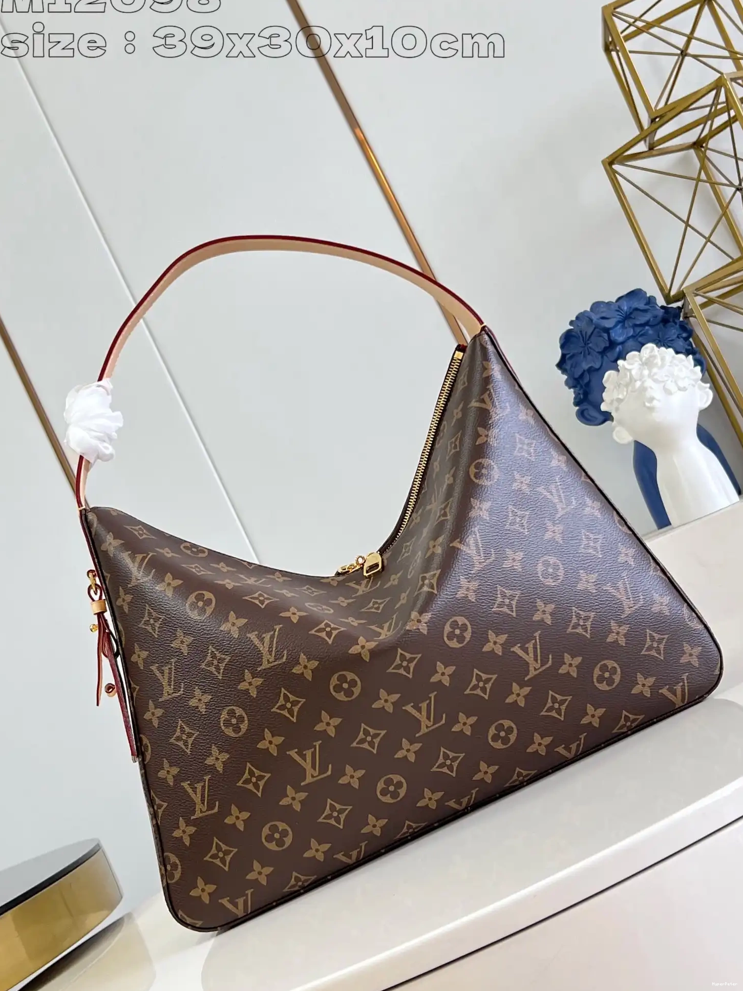 VUITTON MM-39x30x10cm LOUIS Slouchy 0605